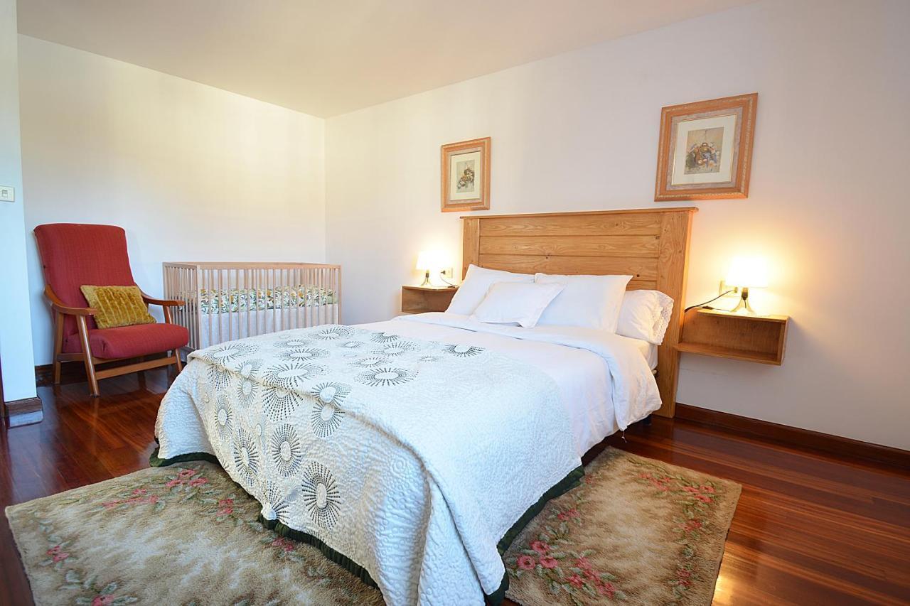 Casa con jardín en Vilanova de Arousa Exterior foto