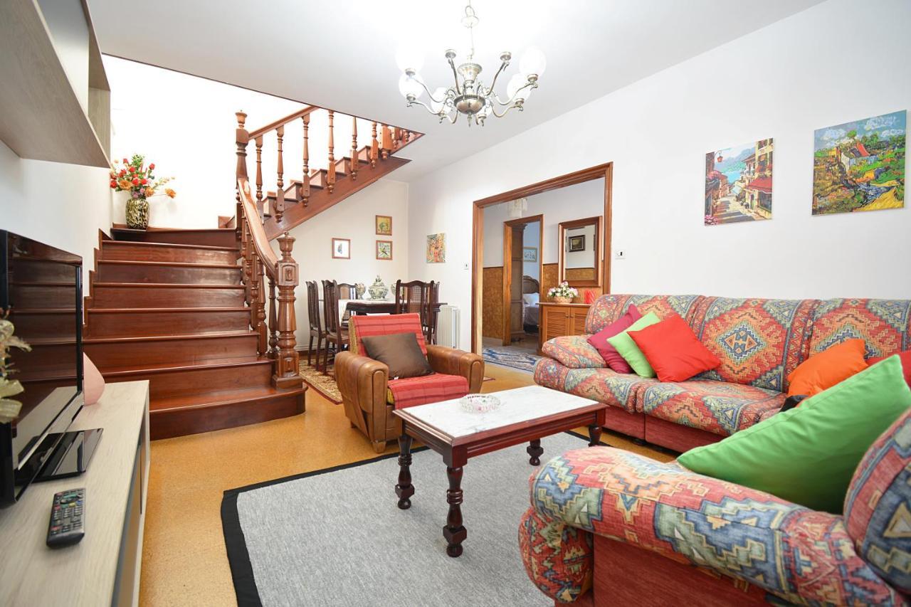 Casa con jardín en Vilanova de Arousa Exterior foto